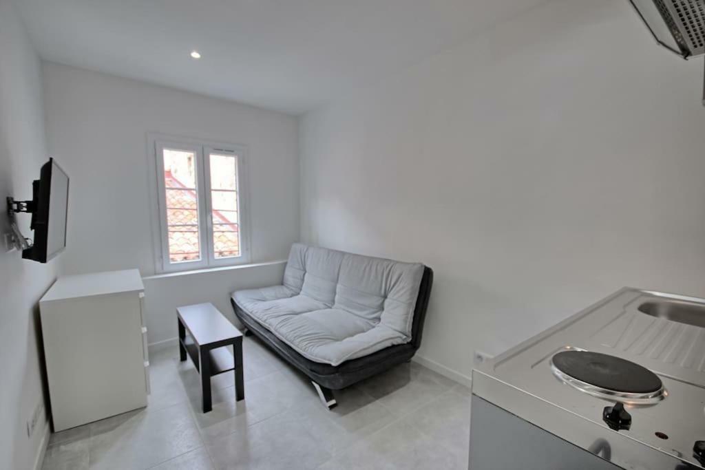 301-Studio Au Calme Entierement Renove Antibes Ngoại thất bức ảnh